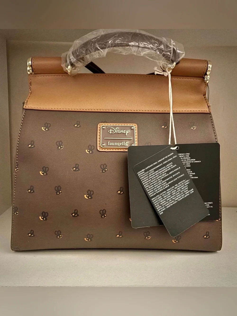 Loungefly Disney Winnie the Pooh Bees Allover Print Handbag – BoxLunch Exclusive